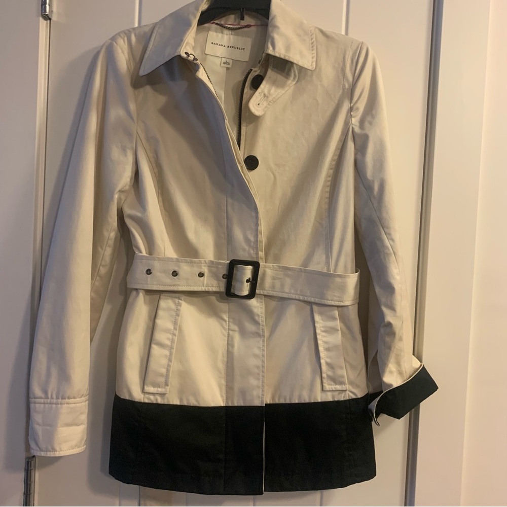 Banana Republic Jacket/Raincoat